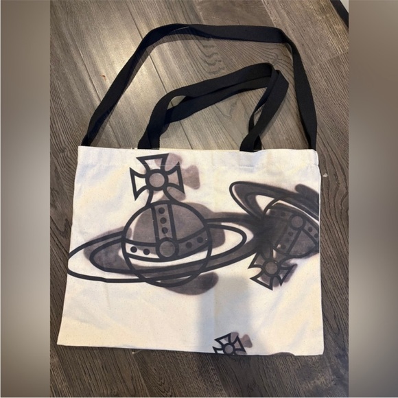 Vivienne Westwood gift tote - Picture 4 of 9